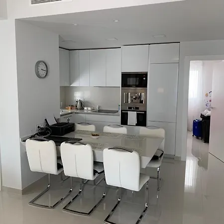 880 Torrevieja